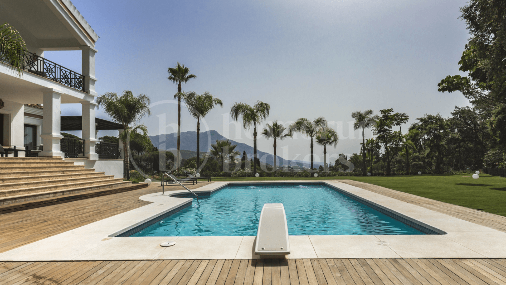 Villa Sonsoles - 7-Bedroom Villa with Panoramic Views in El Madroñal