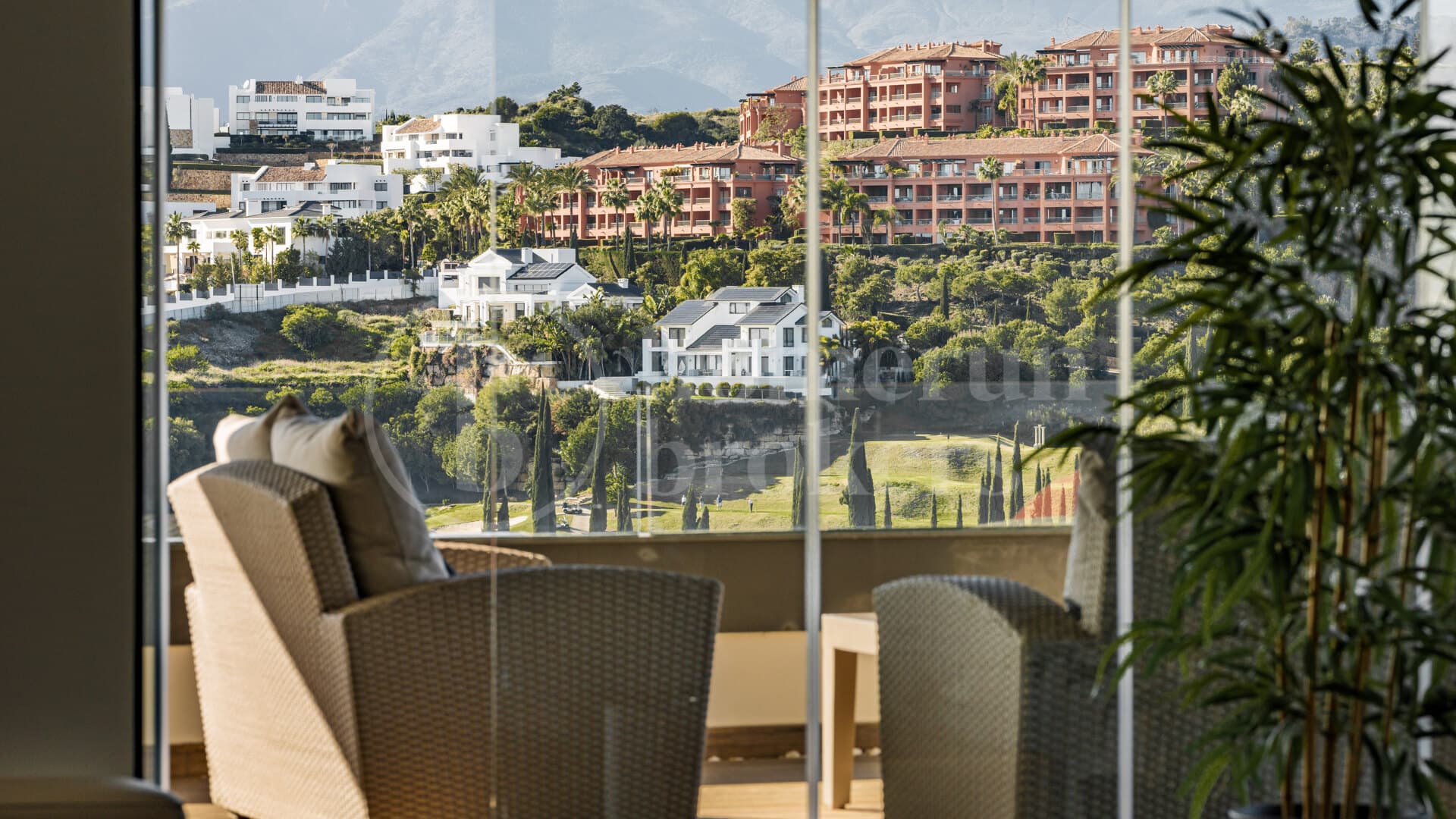 Apartment Hoyo 19 - Panoramic Views & Exclusive Amenities