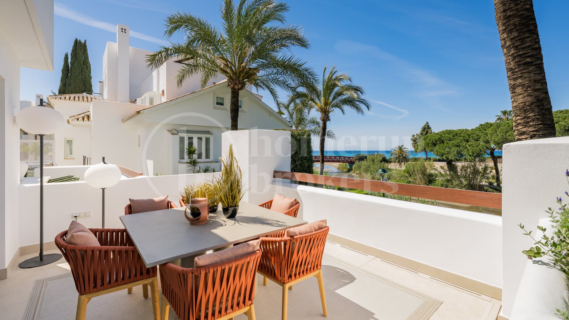 Apartment Palm Beach 64 - Fully Renovated Beachfront Apartment in Marbella East