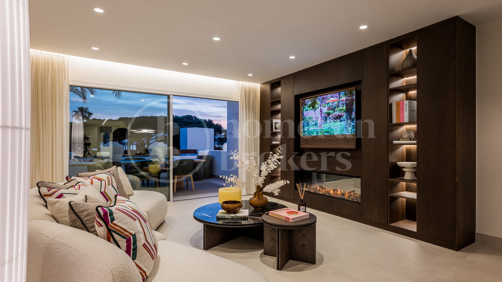 Apartment Palm Beach 63- Fully Renovated Apartment on Marbella East