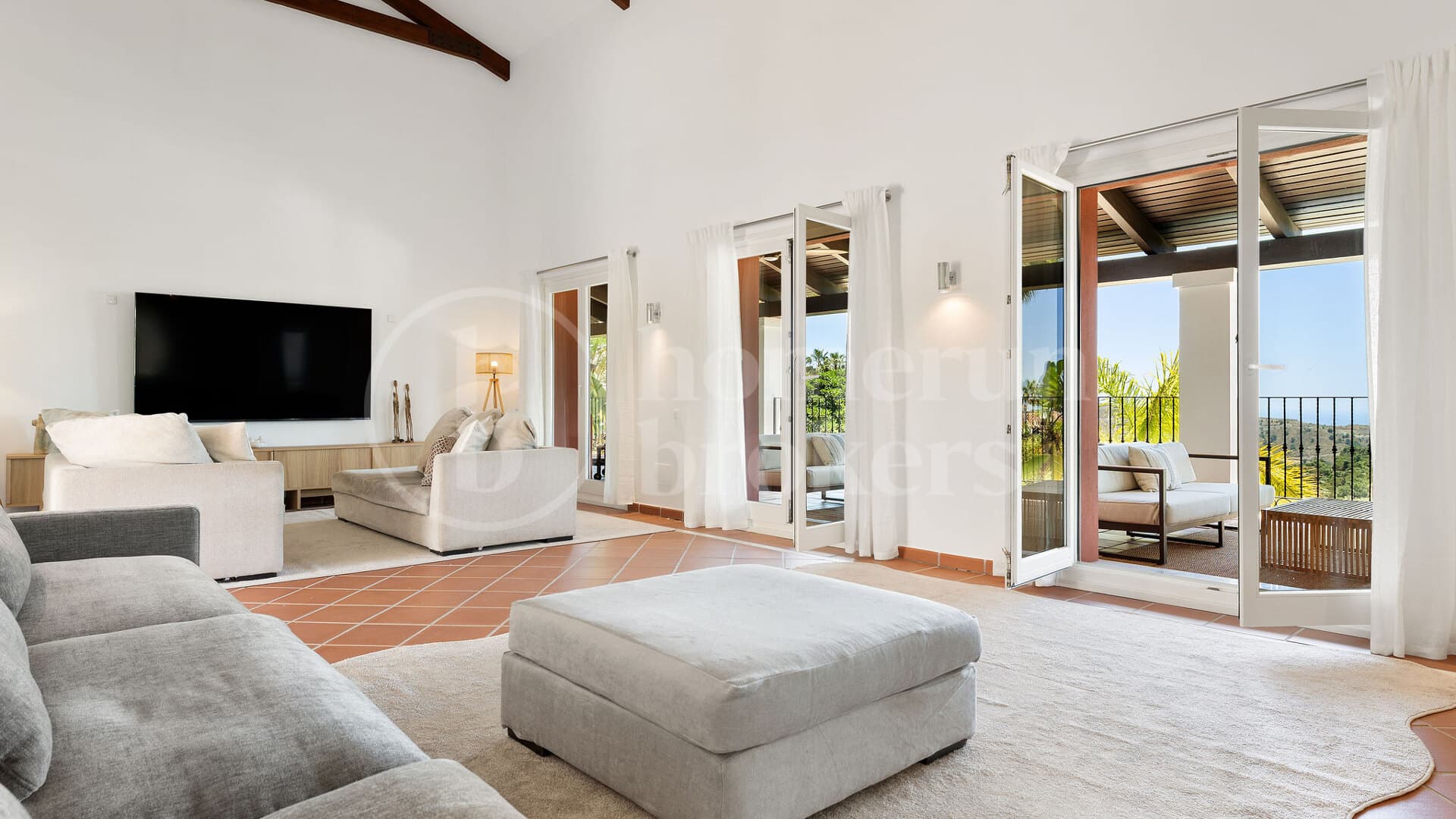 Villa Monte Mayor 19 - Luxury 5-Bedroom Villa with Panoramic Sea Views