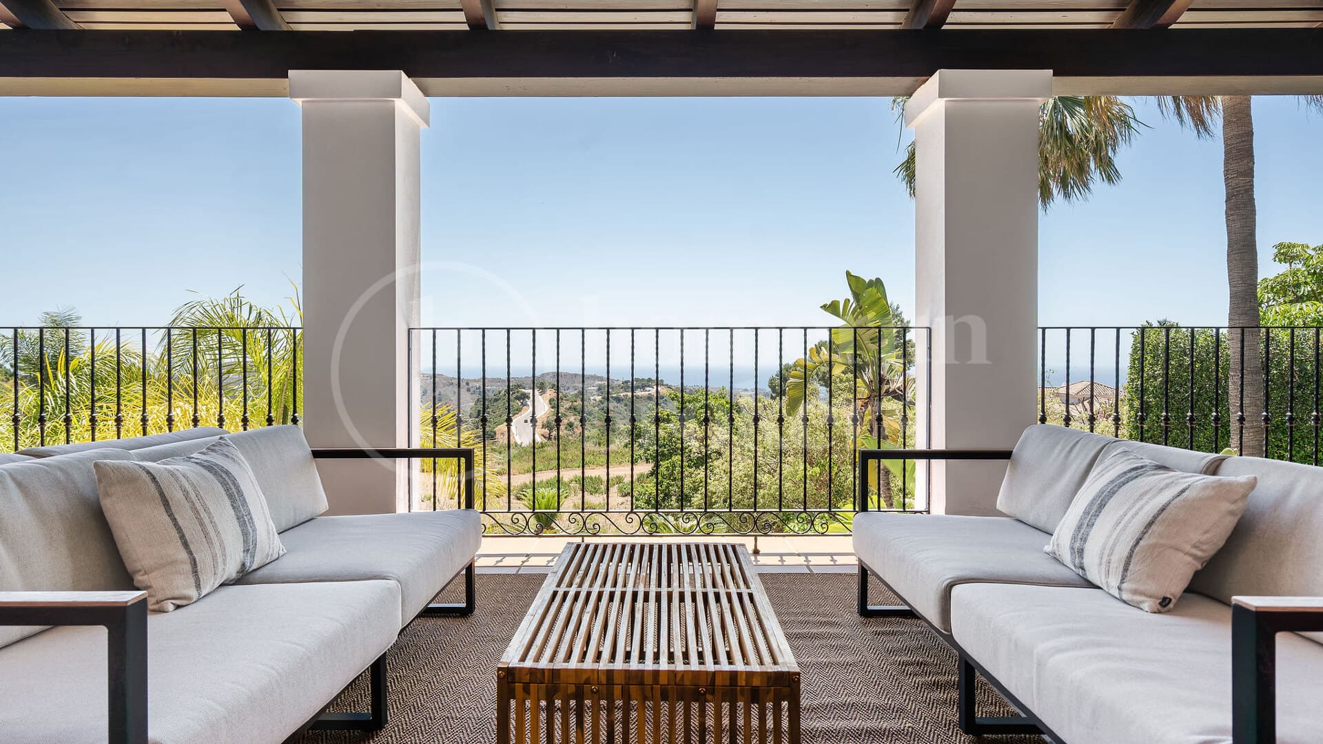 Villa Monte Mayor 19 - Luxury 5-Bedroom Villa with Panoramic Sea Views