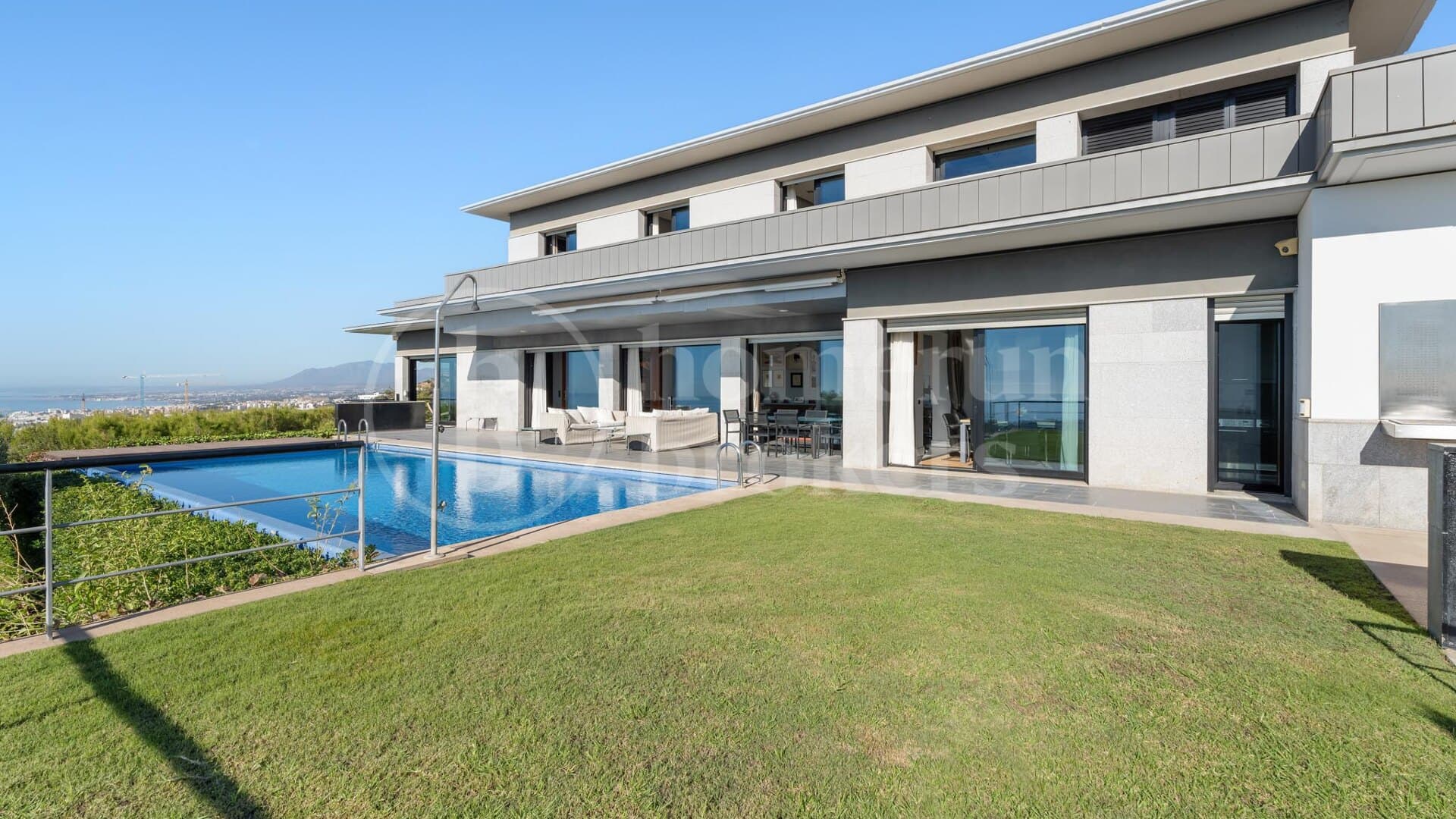 Villa Maraline – Panoramic Sea Views in Los Monteros