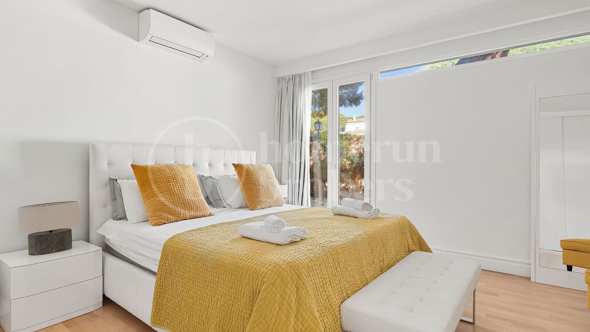 Villa Anna - Sea Views in Las Chapas Hills