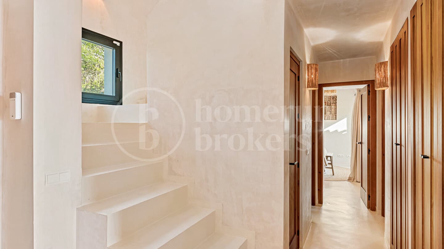 The Retreat - Spectacular Hidden Gem in Estepona Hills