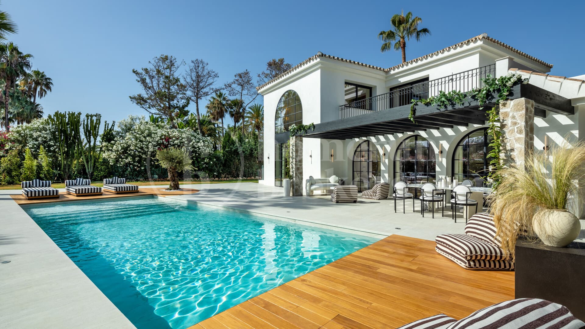 Villa Provence - Frontline Brisas Golf