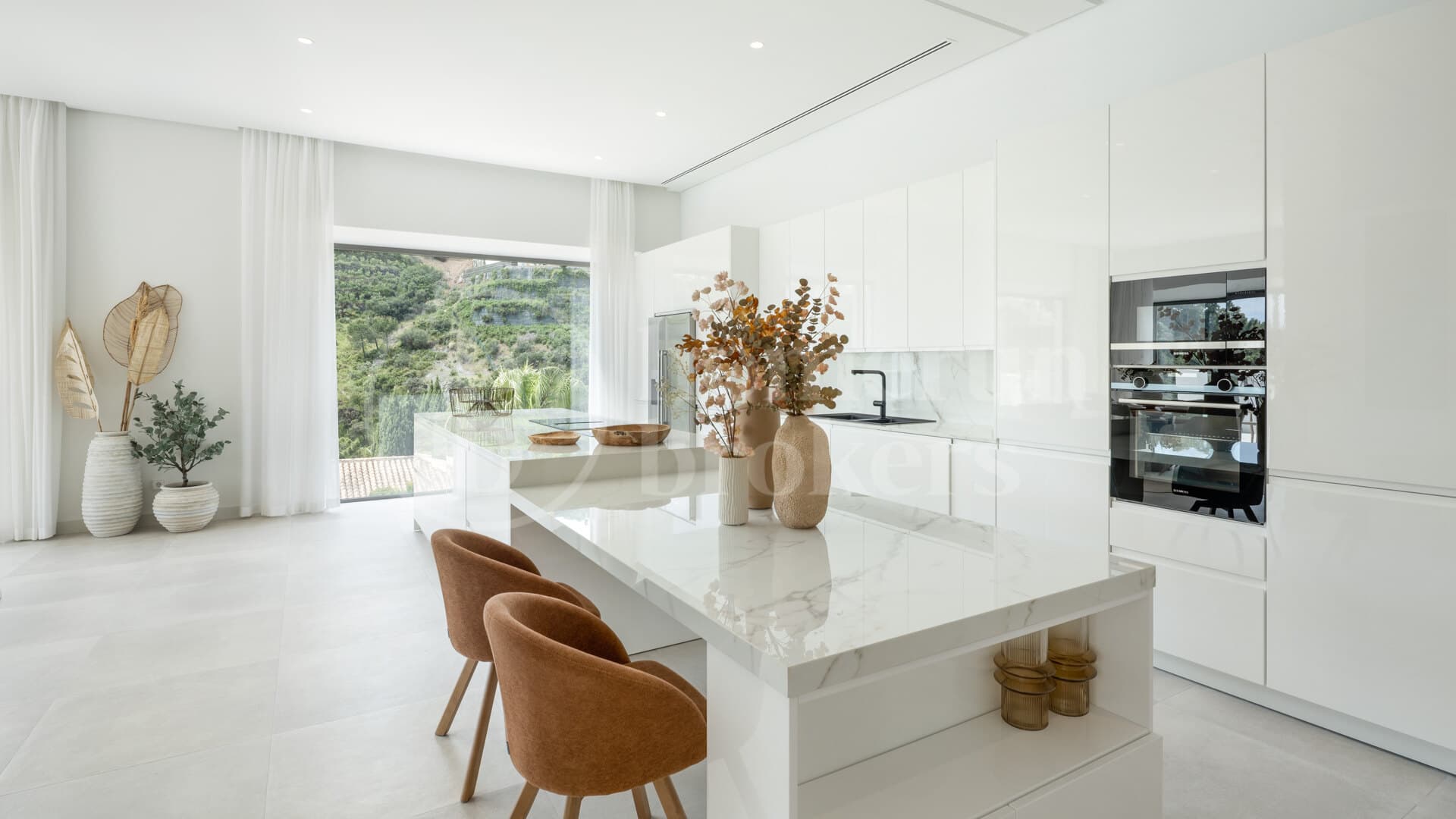 El Madroñal 6 - with Sea Views in El Madroñal, Benahavis