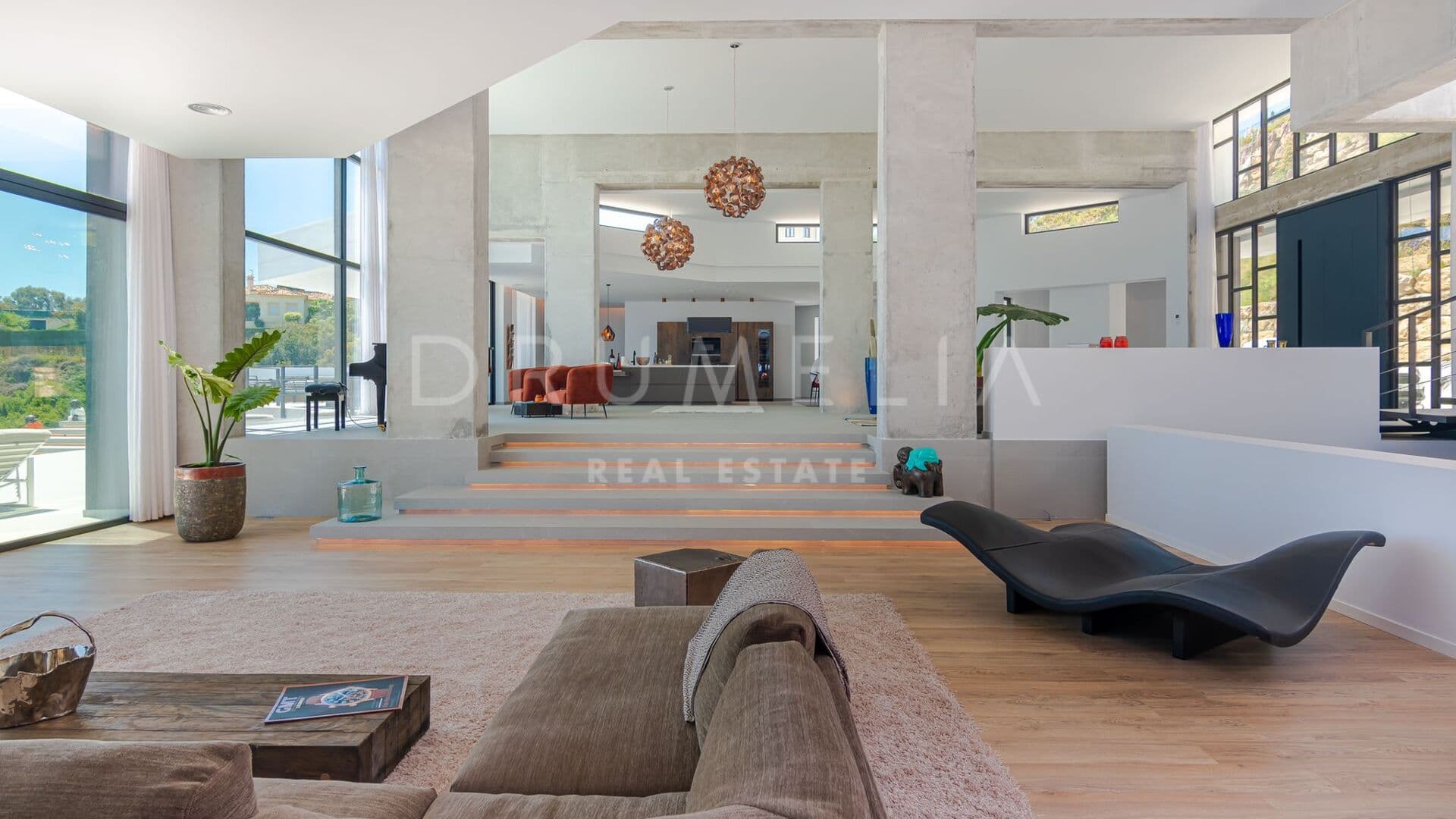 Ultra-modern mansion with panoramic views in El Paraíso Alto, Benahavís.