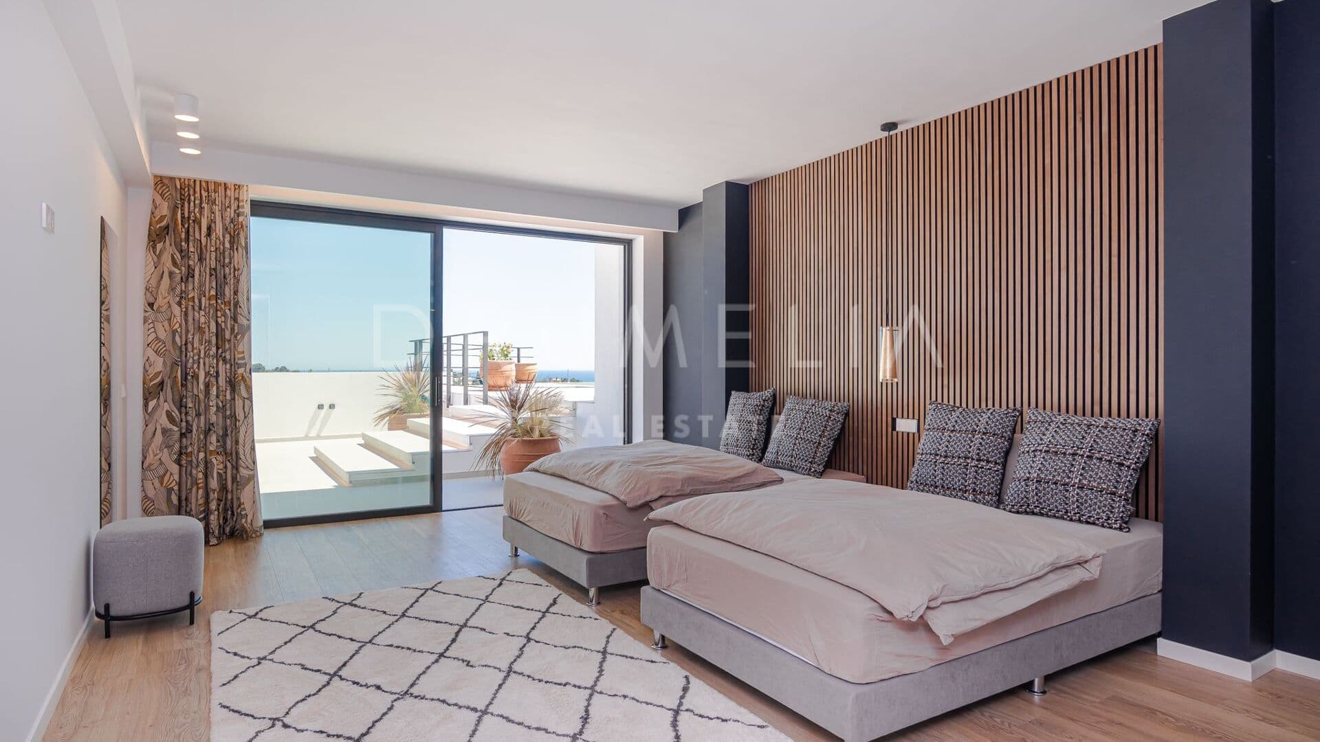 Ultra-modern mansion with panoramic views in El Paraíso Alto, Benahavís.