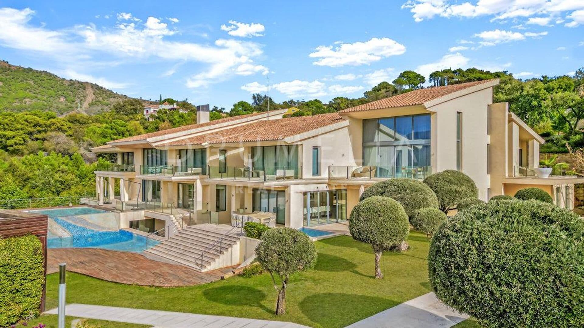Exclusive Retreat with Dreamlike Views in La Zagaleta, Benahavís