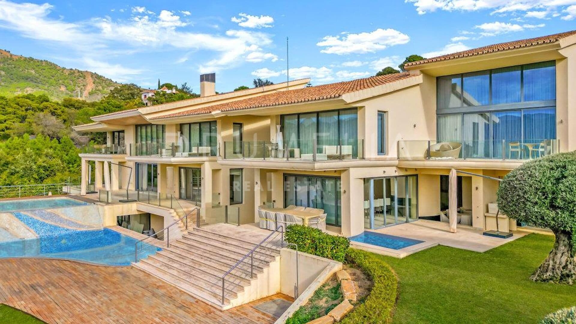 Exclusive Retreat with Dreamlike Views in La Zagaleta, Benahavís
