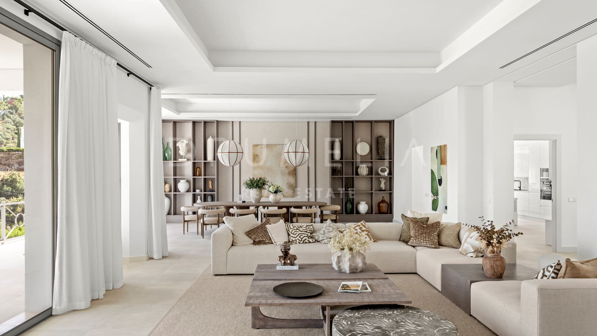 Magnificent mansion for sale in the prestigious El Madroñal with breathtaking sea views, Marbella.