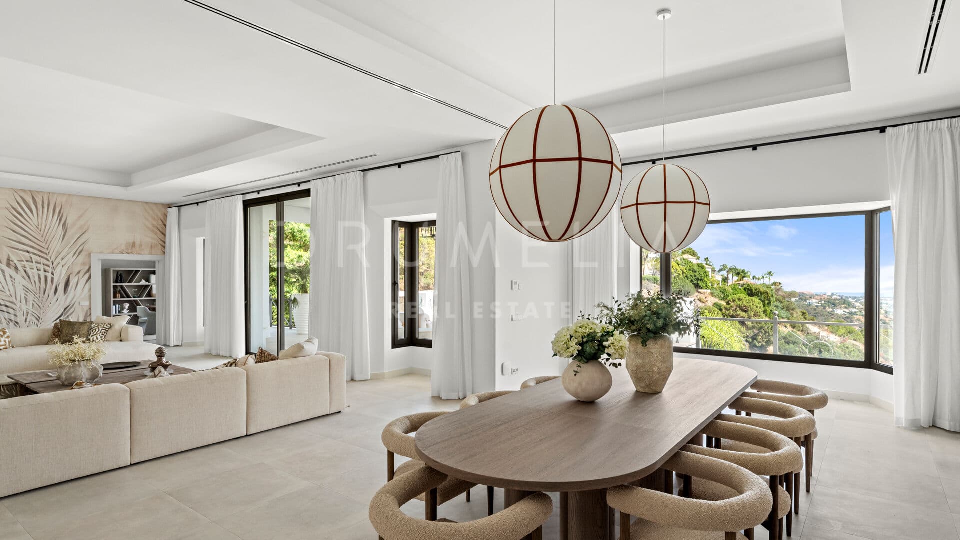 Magnificent mansion for sale in the prestigious El Madroñal with breathtaking sea views, Marbella.