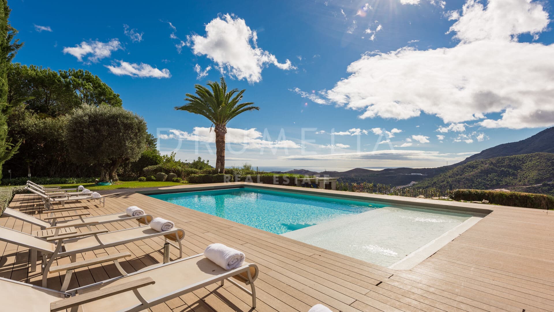 Magnificent luxurious villa with panoramic sea views in La Zagaleta Golf Resort, Benahavís