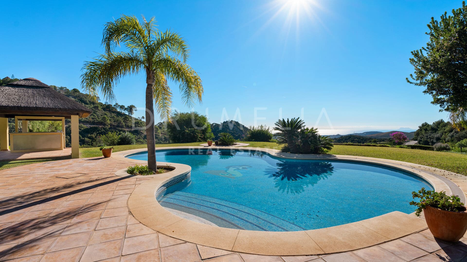 Villa in La Zagaleta, Benahavís with Panoramic Views and Privacy