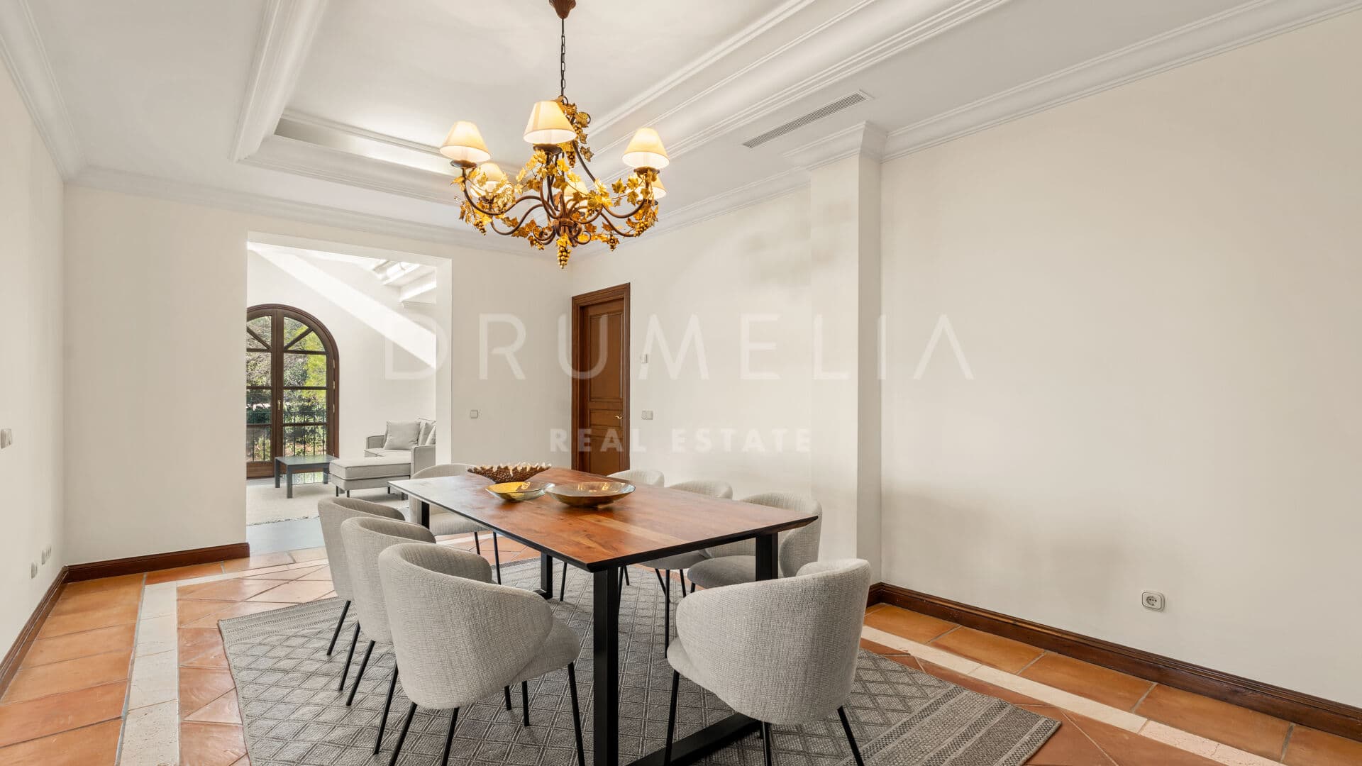 Villa in La Zagaleta, Benahavís with Panoramic Views and Privacy
