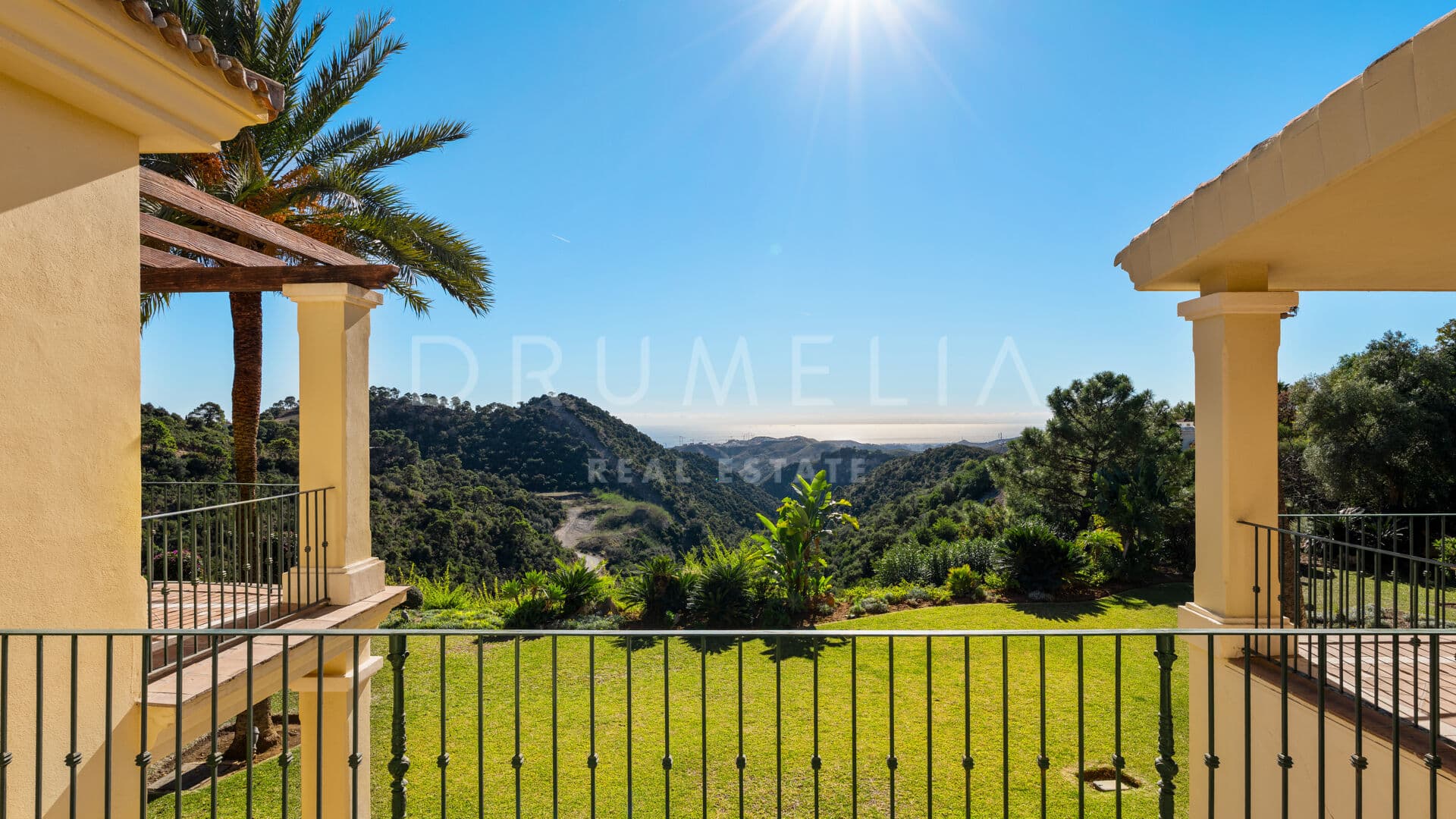 Villa in La Zagaleta, Benahavís with Panoramic Views and Privacy