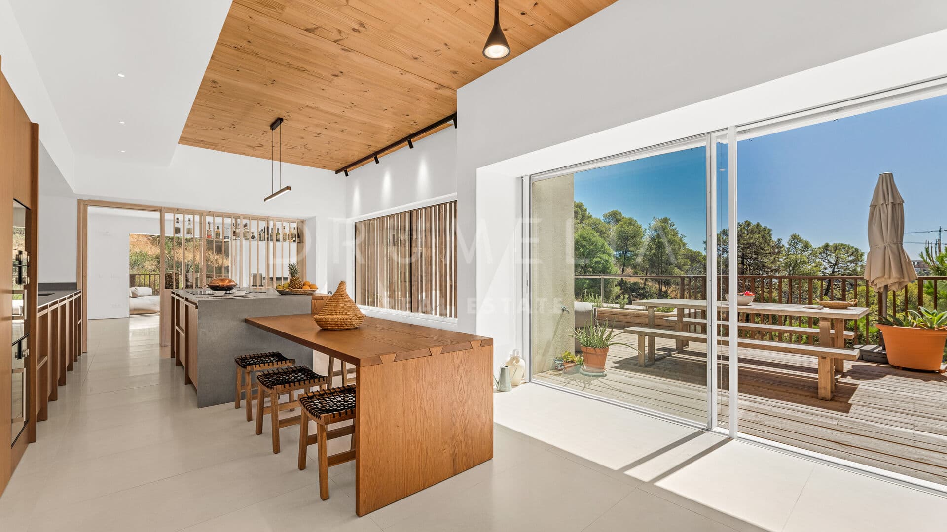Modern Villa with Panoramic Views in El Madroñal, Benahavís
