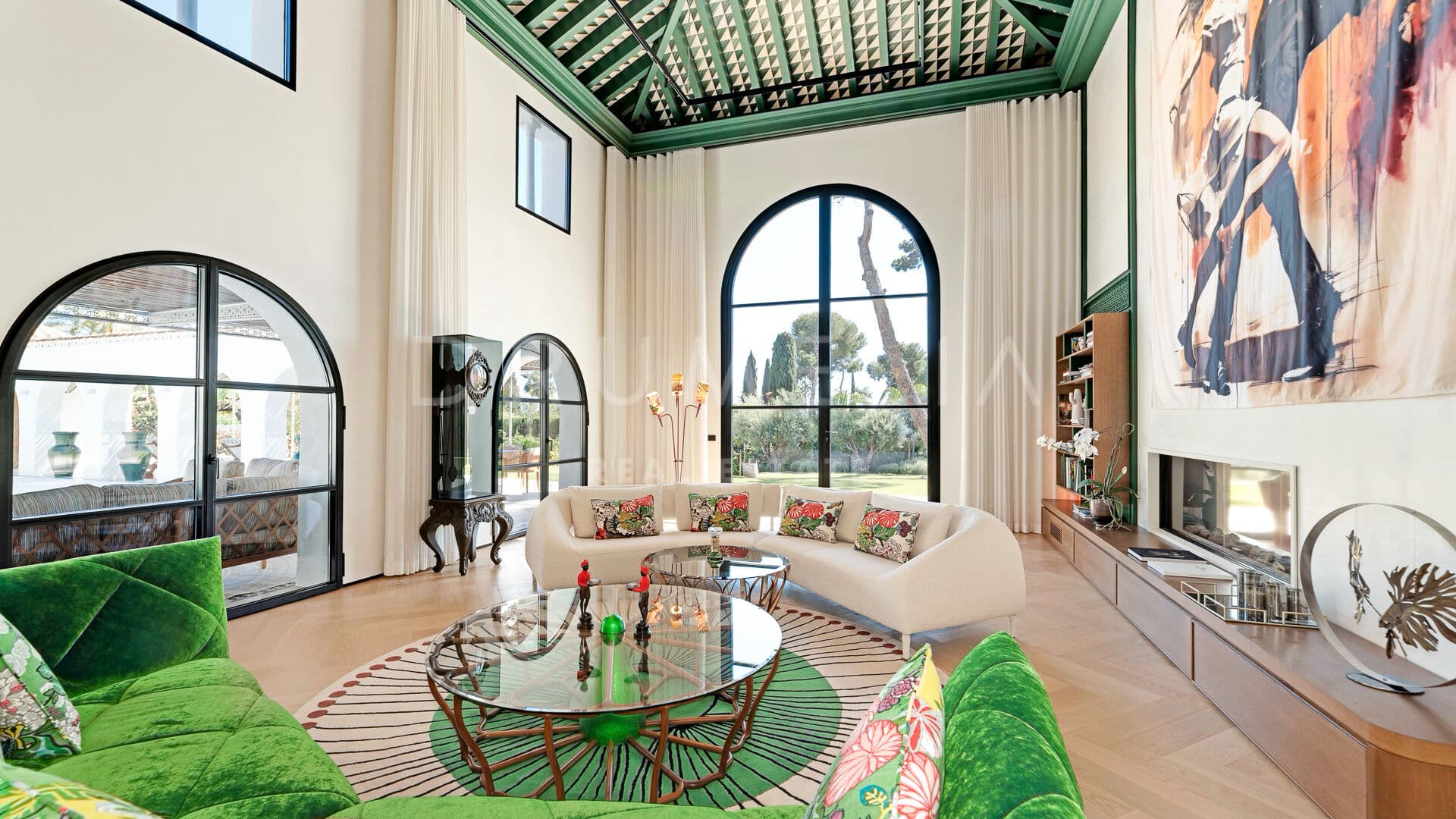 Elegant coastal haven in Los Monteros, East Marbella