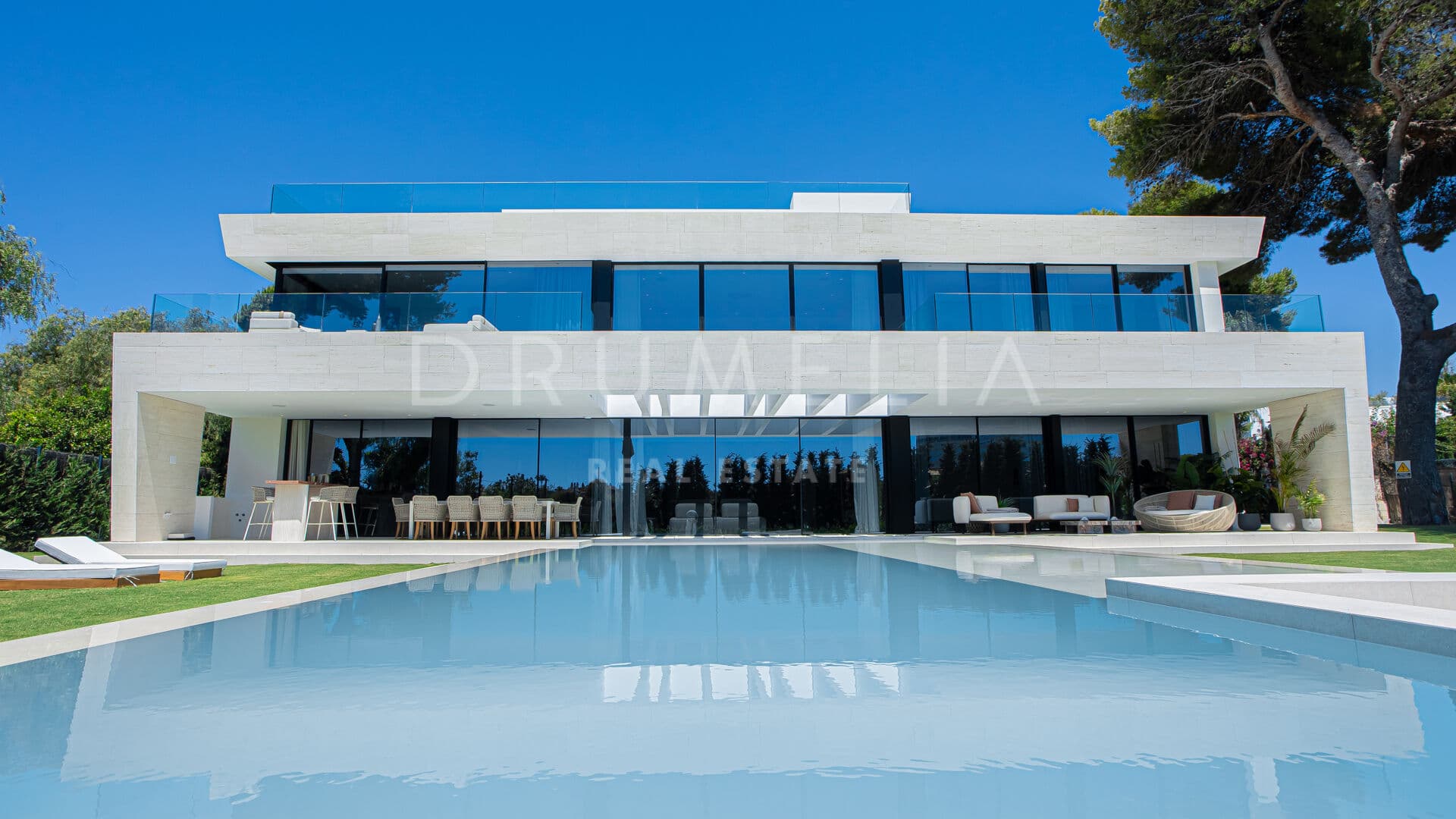 Luxurious Newly Built Villa in Los Monteros Playa, Marbella East