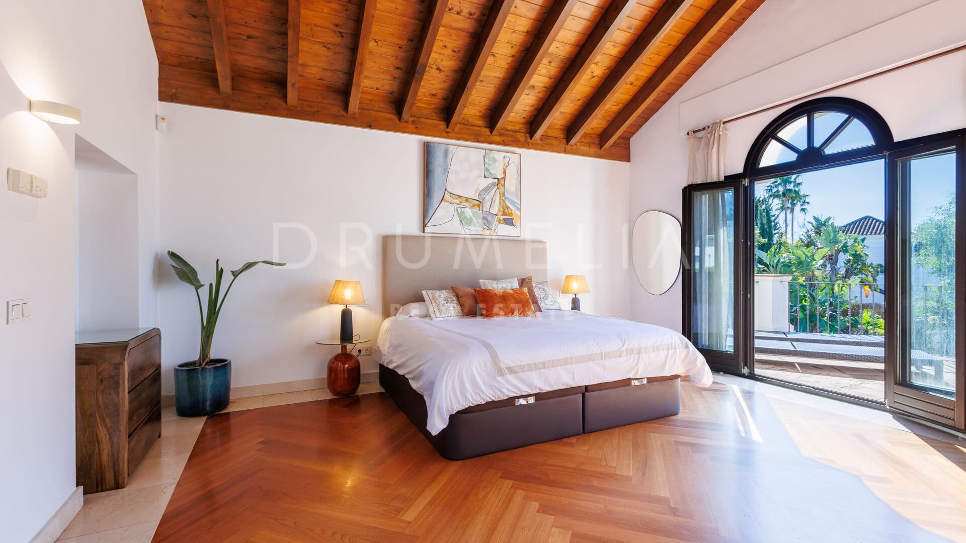 Charming Family Villa in Casasola, Marbella