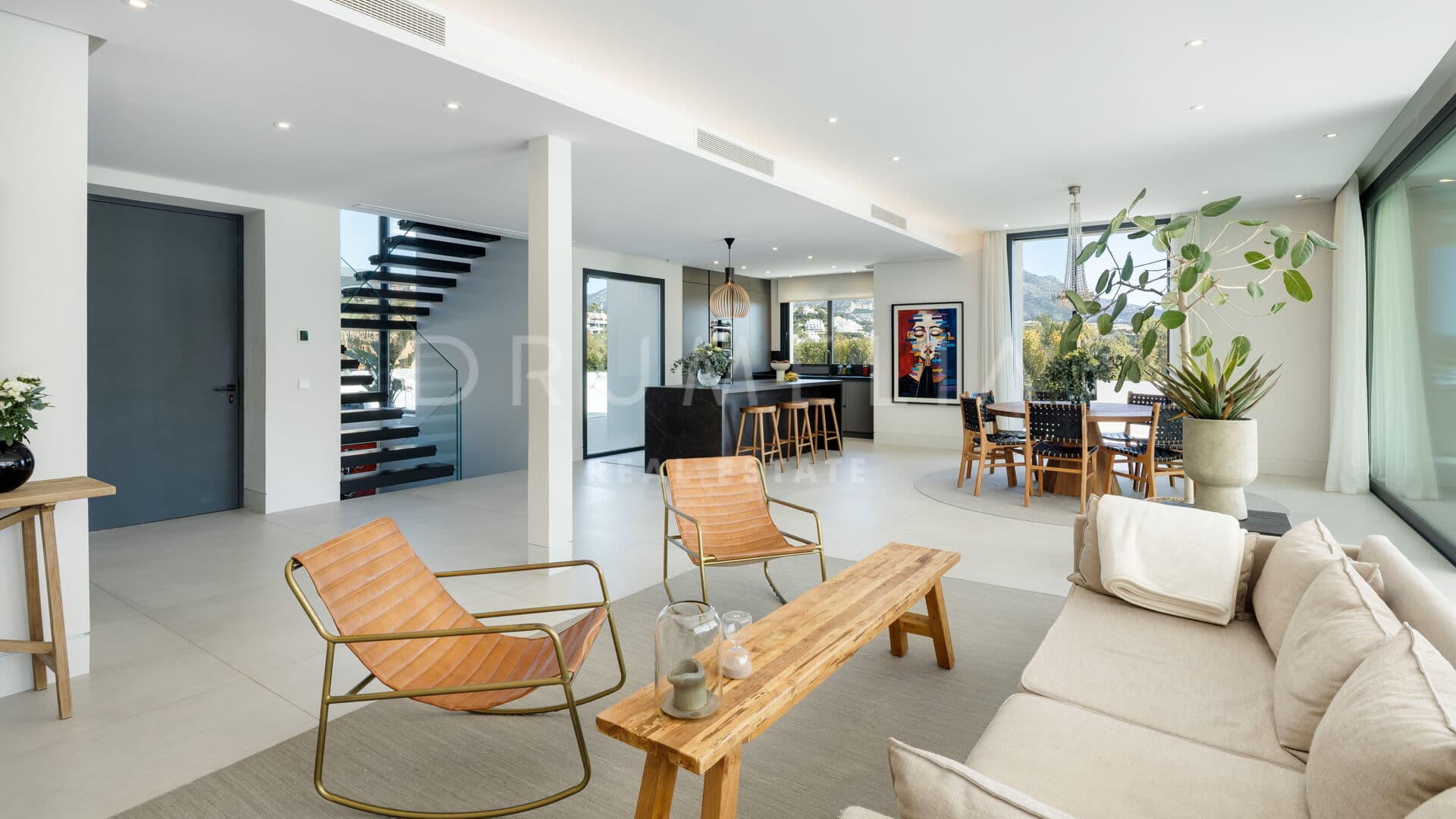 Modern Living Framed by Nature in La Cerquilla