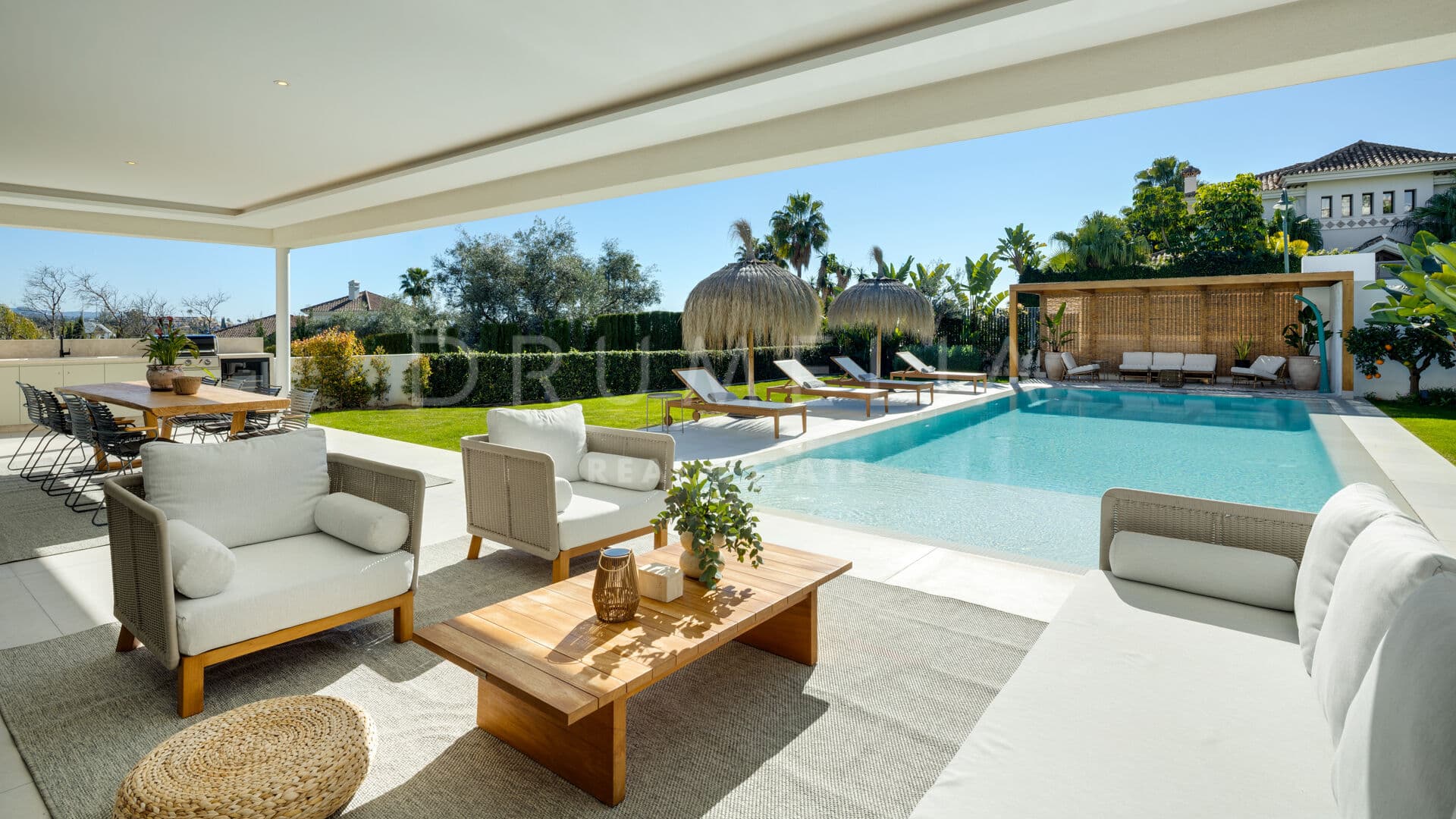 Modern Living Framed by Nature in La Cerquilla