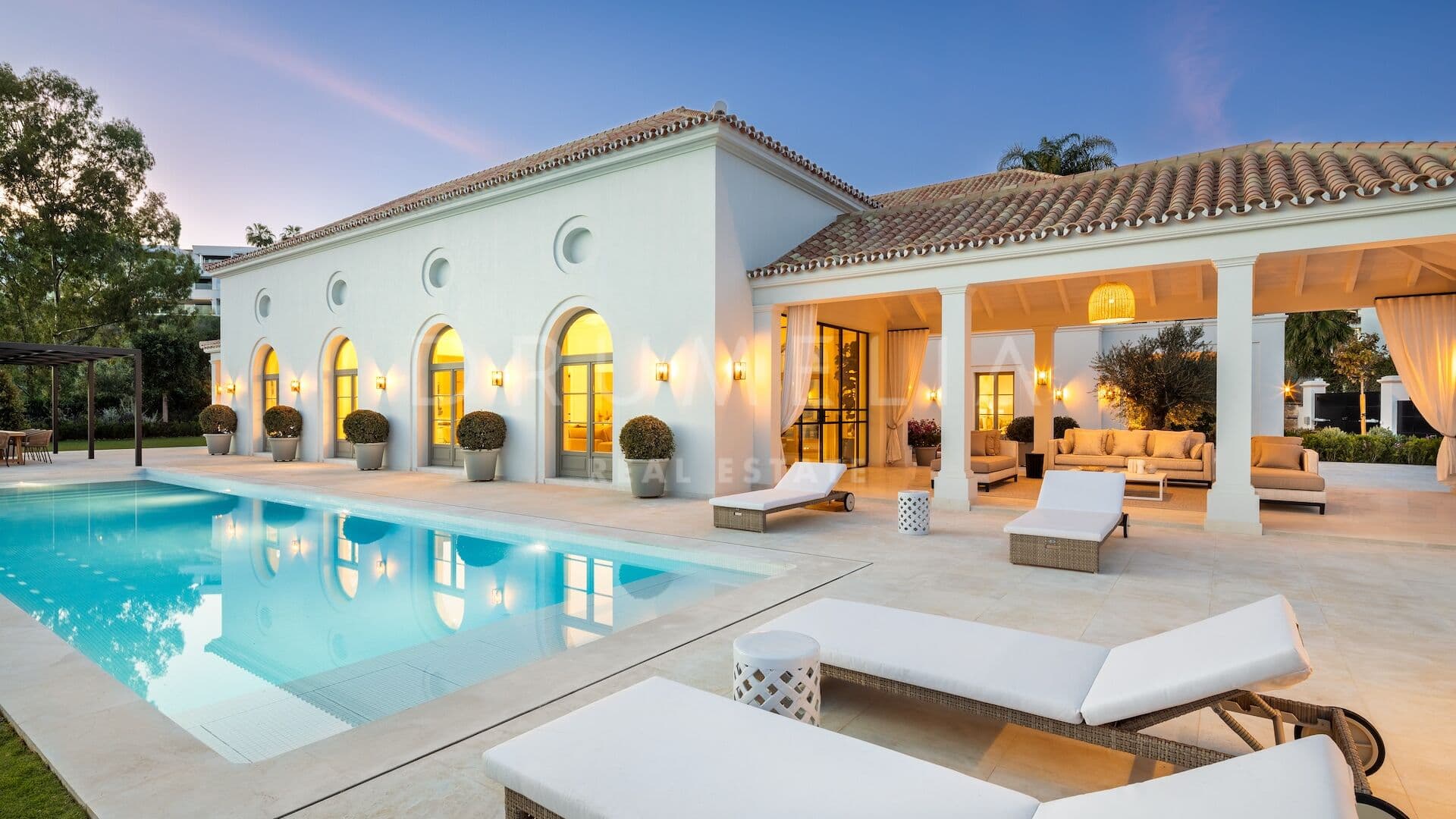 Timeless elegance for rent in La Cerquilla, Marbella