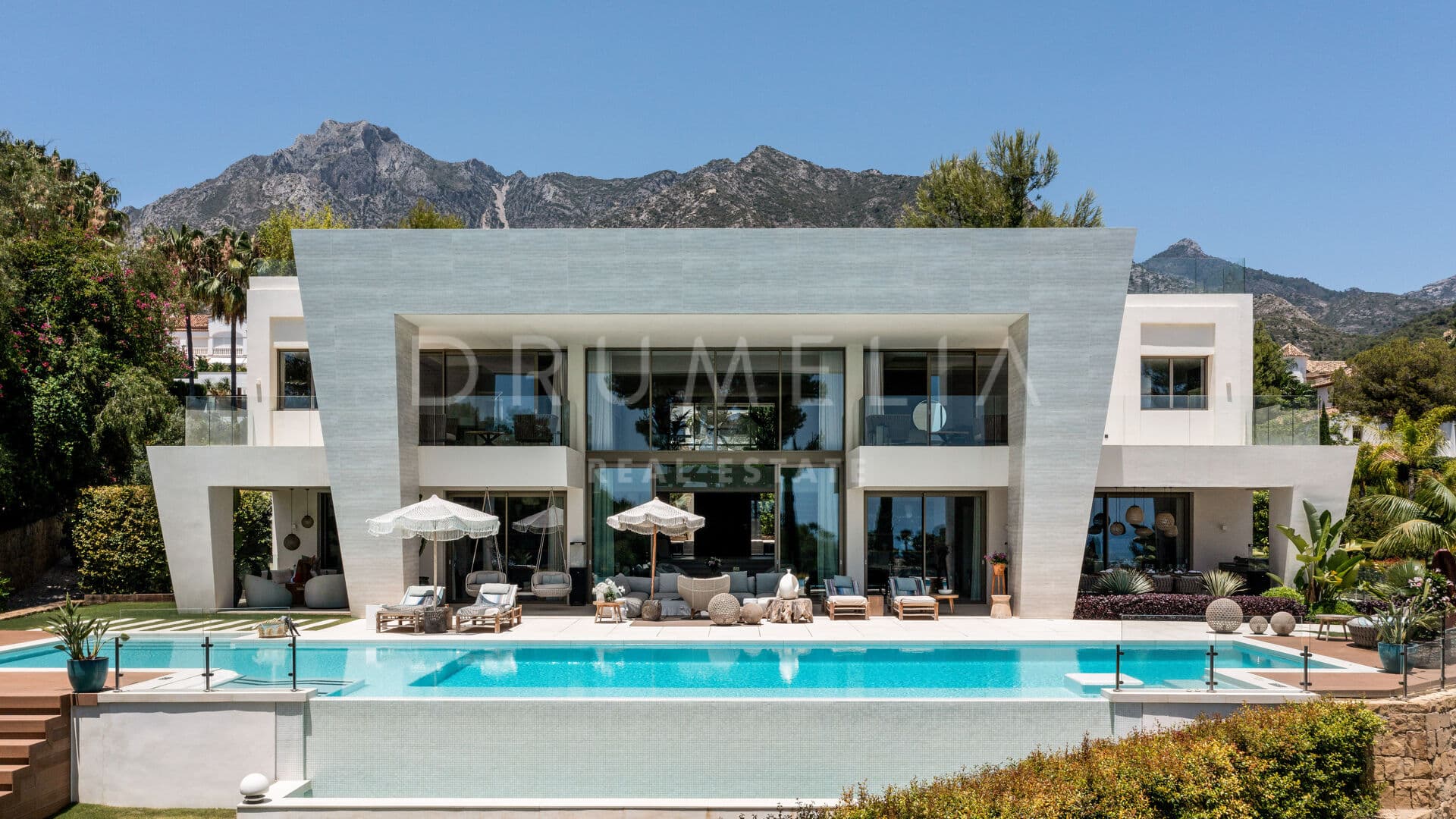 5 Bedroom Villa In Sierra Blanca