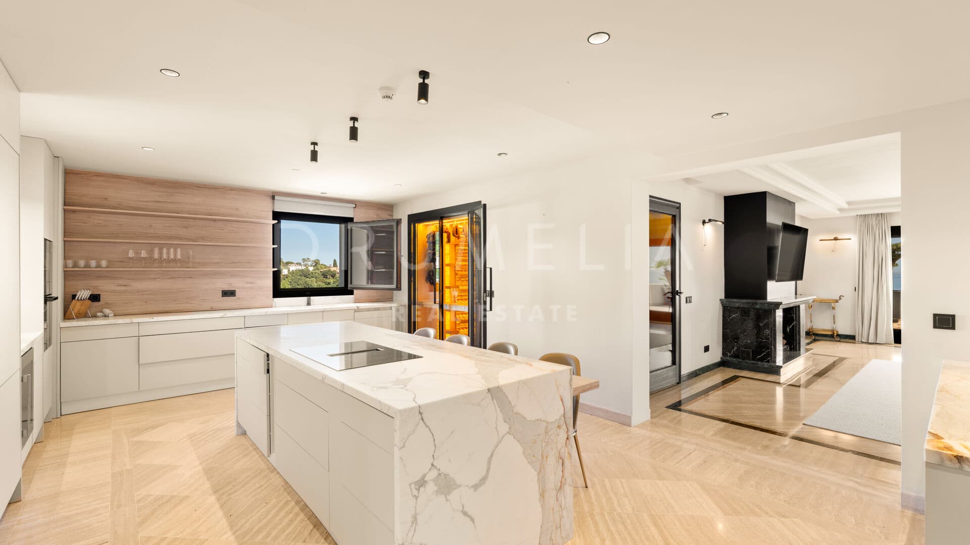 Duplex Penthouse with Sea Views in Monte Paraiso, Marbella Golden Mile