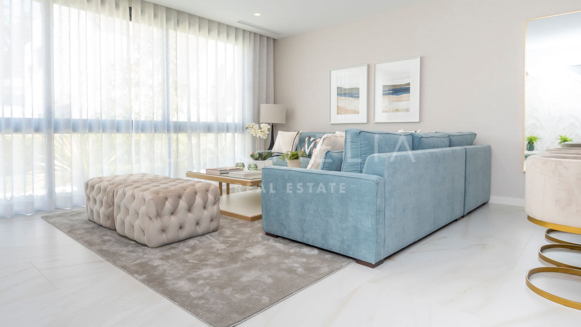 Sophisticated 3-bedroom townhouse in Los Naranjos, Nueva Andalucía