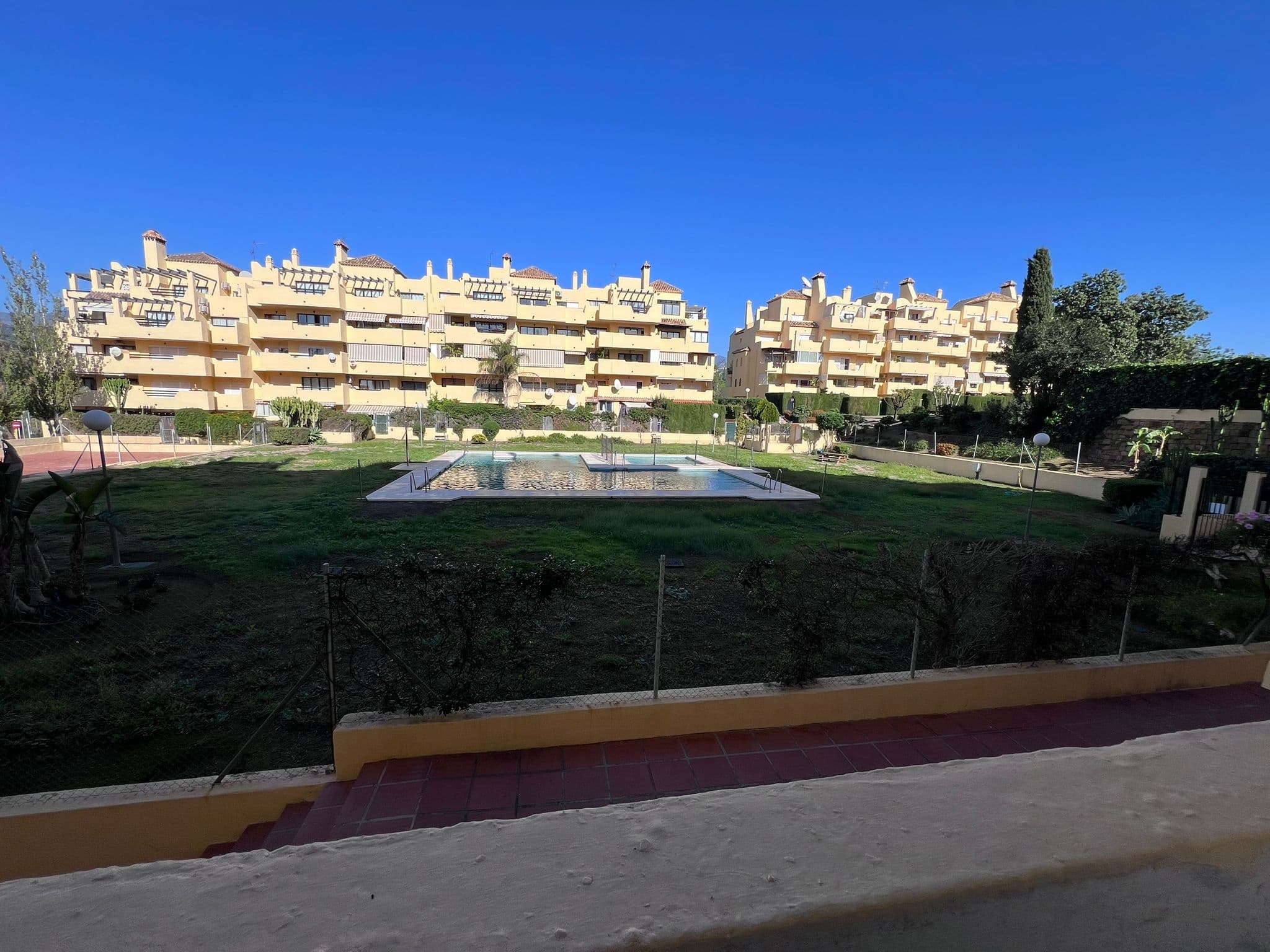 Piso en venta en Nueva Milla de Oro, Estepona