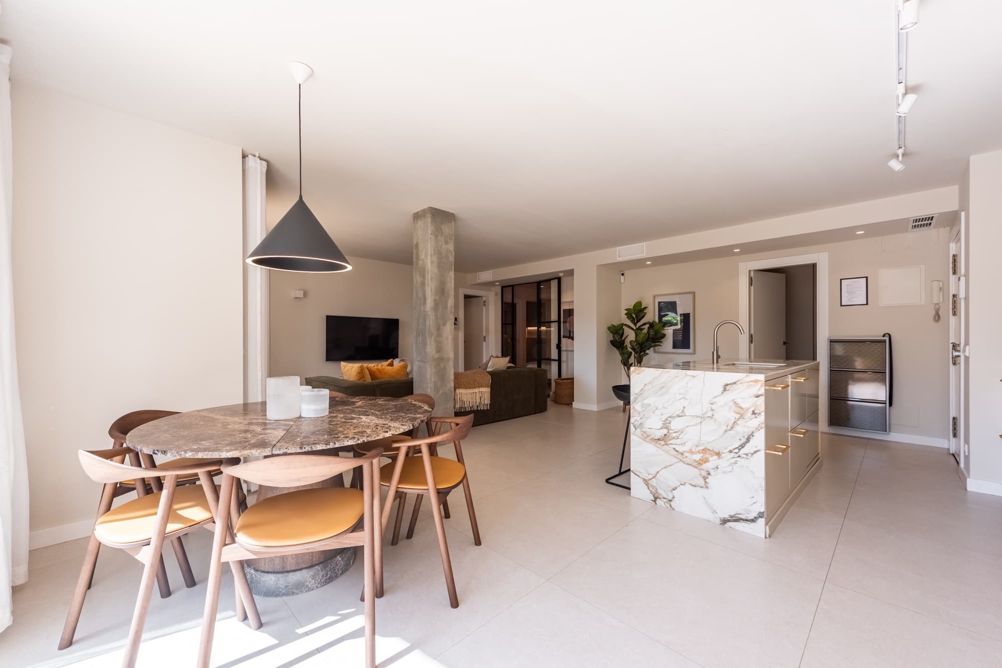 Piso en venta en Nueva Andalucía, Marbella