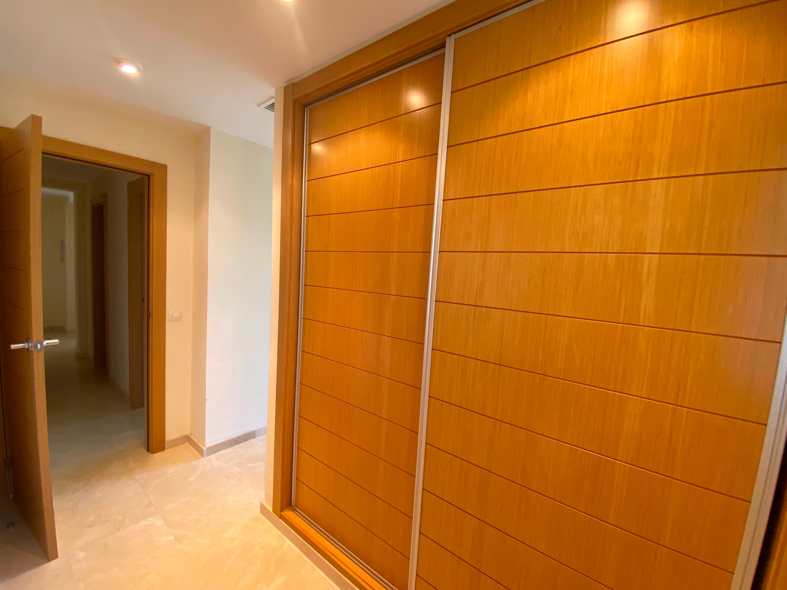 Piso en venta en Nueva Milla de Oro, Estepona