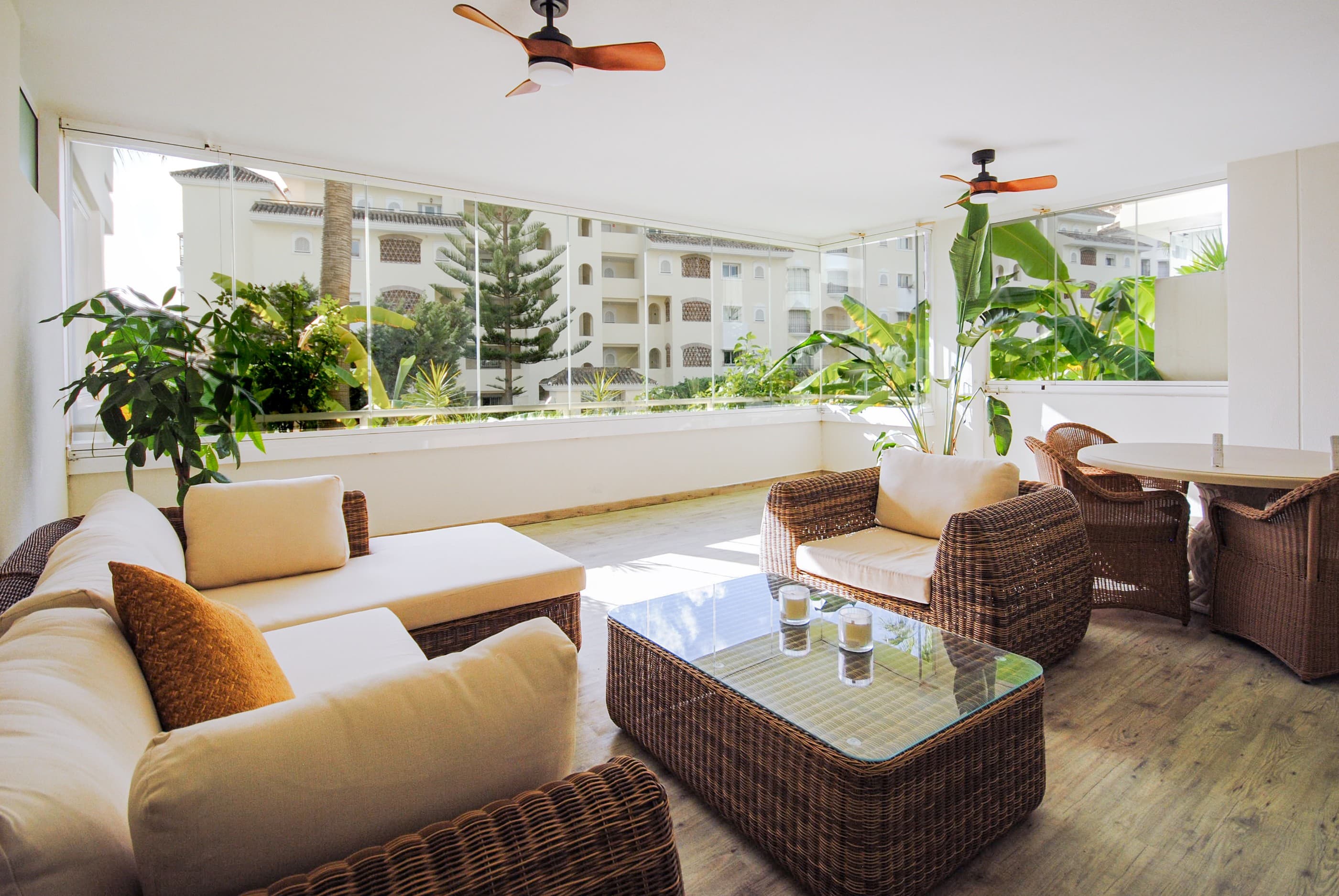 Piso en venta en Elviria, Marbella