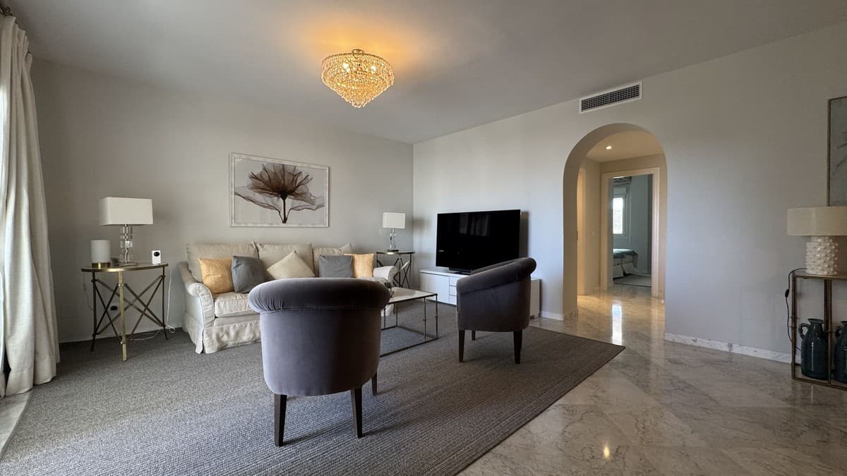 Piso en venta en Puerto Banús, Marbella