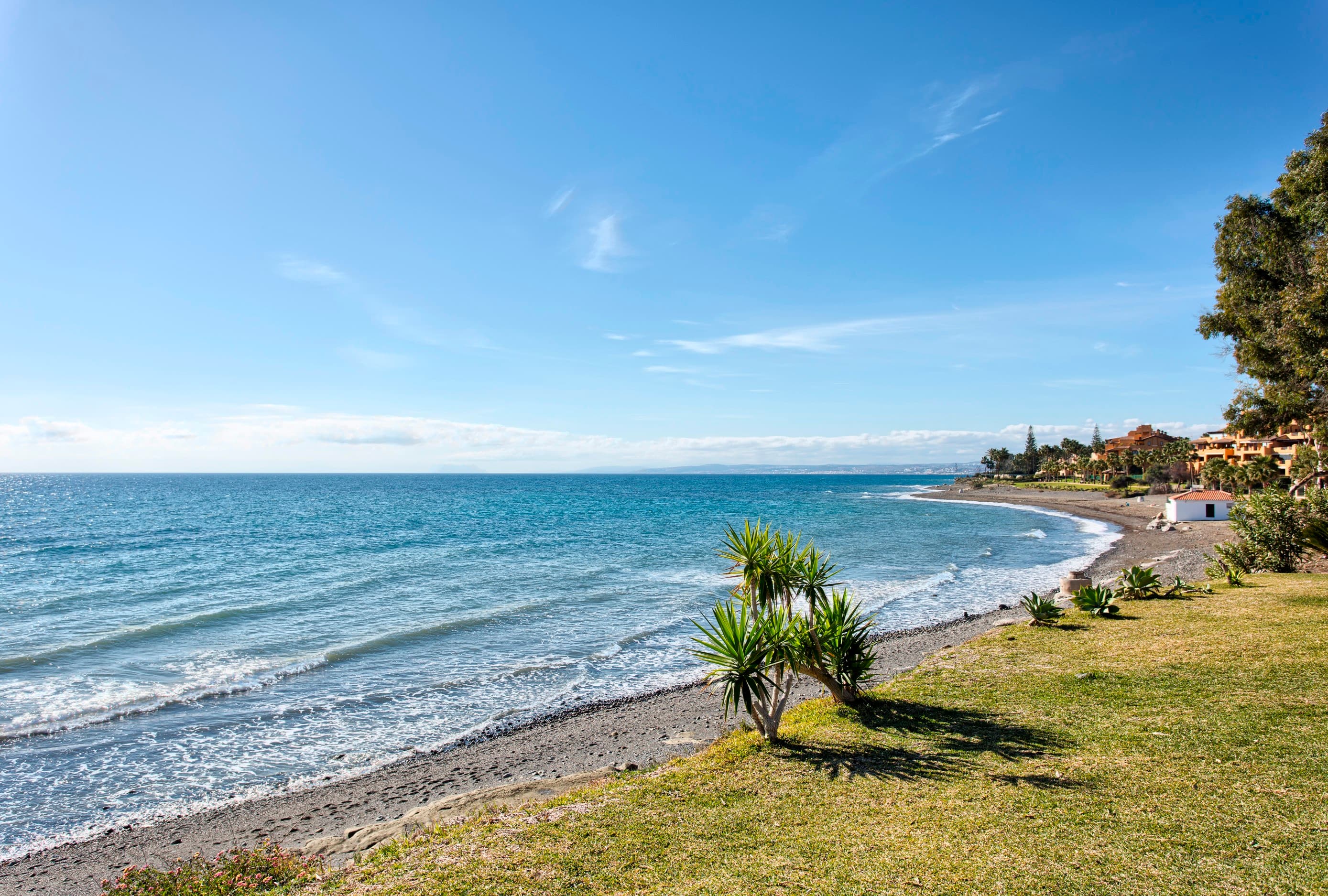 Piso en venta en Nueva Milla de Oro, Estepona