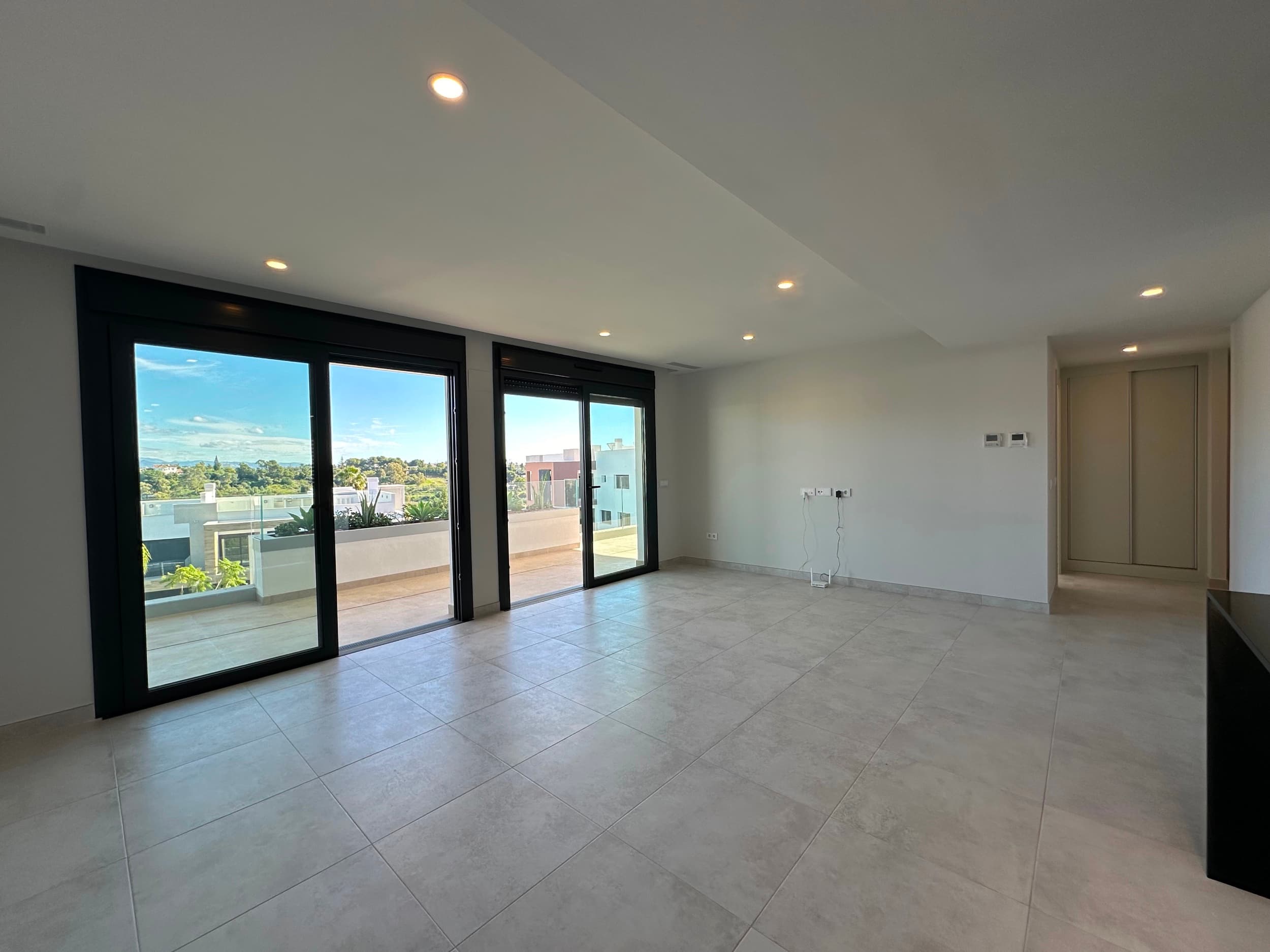Piso en venta en Atalaya, Estepona