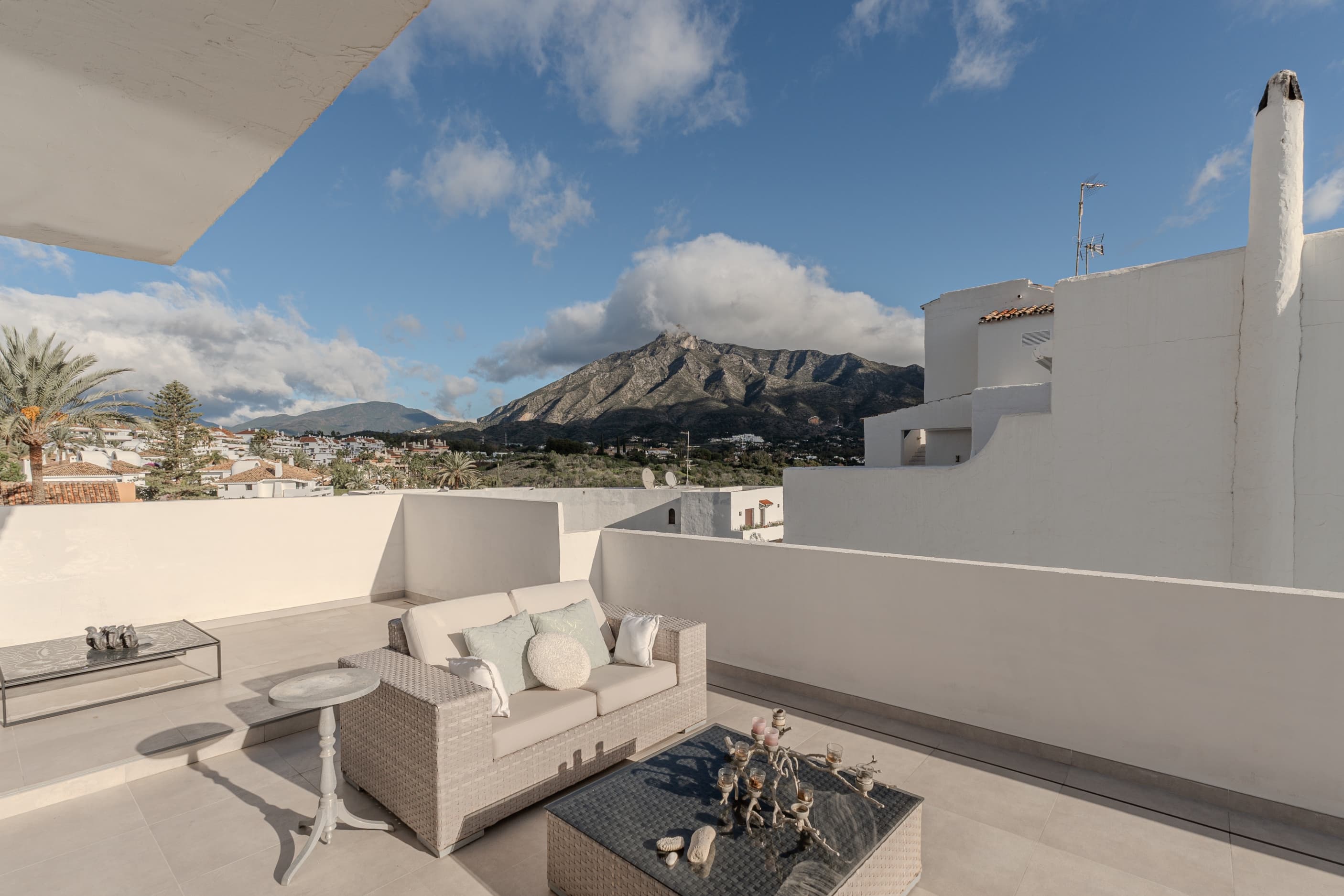 Piso en venta en Milla de Oro, Marbella