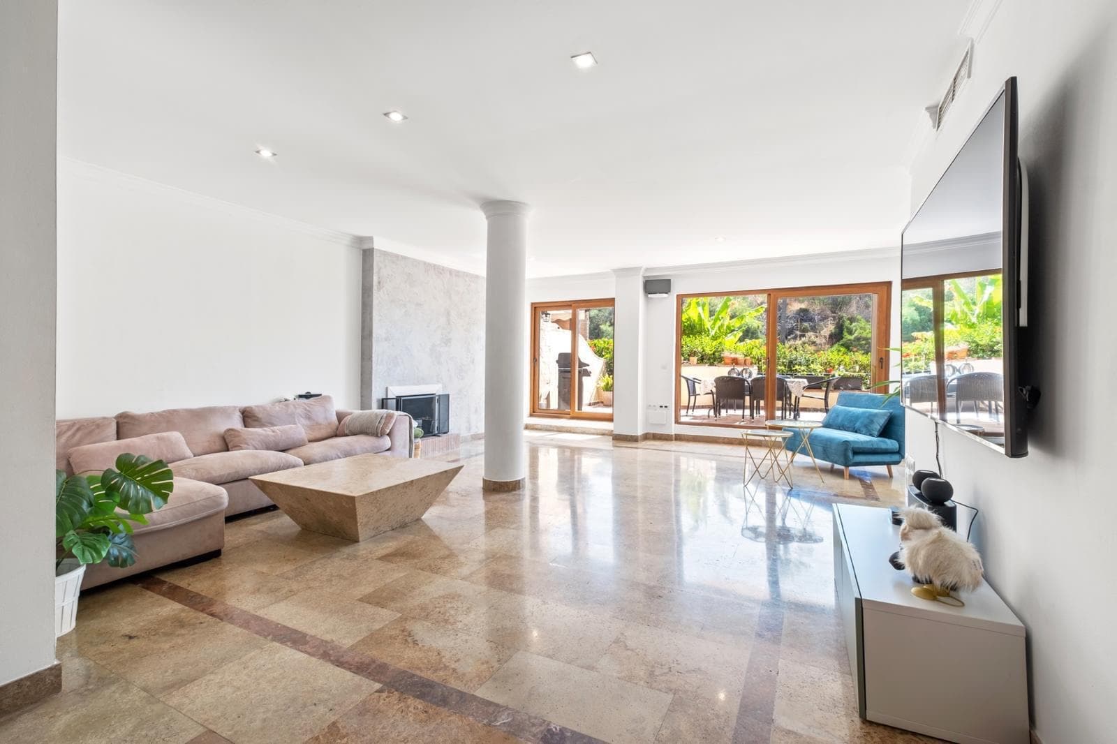 Piso en venta en Milla de Oro, Marbella