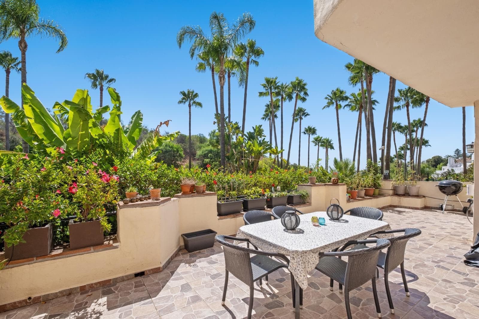 Piso en venta en Milla de Oro, Marbella